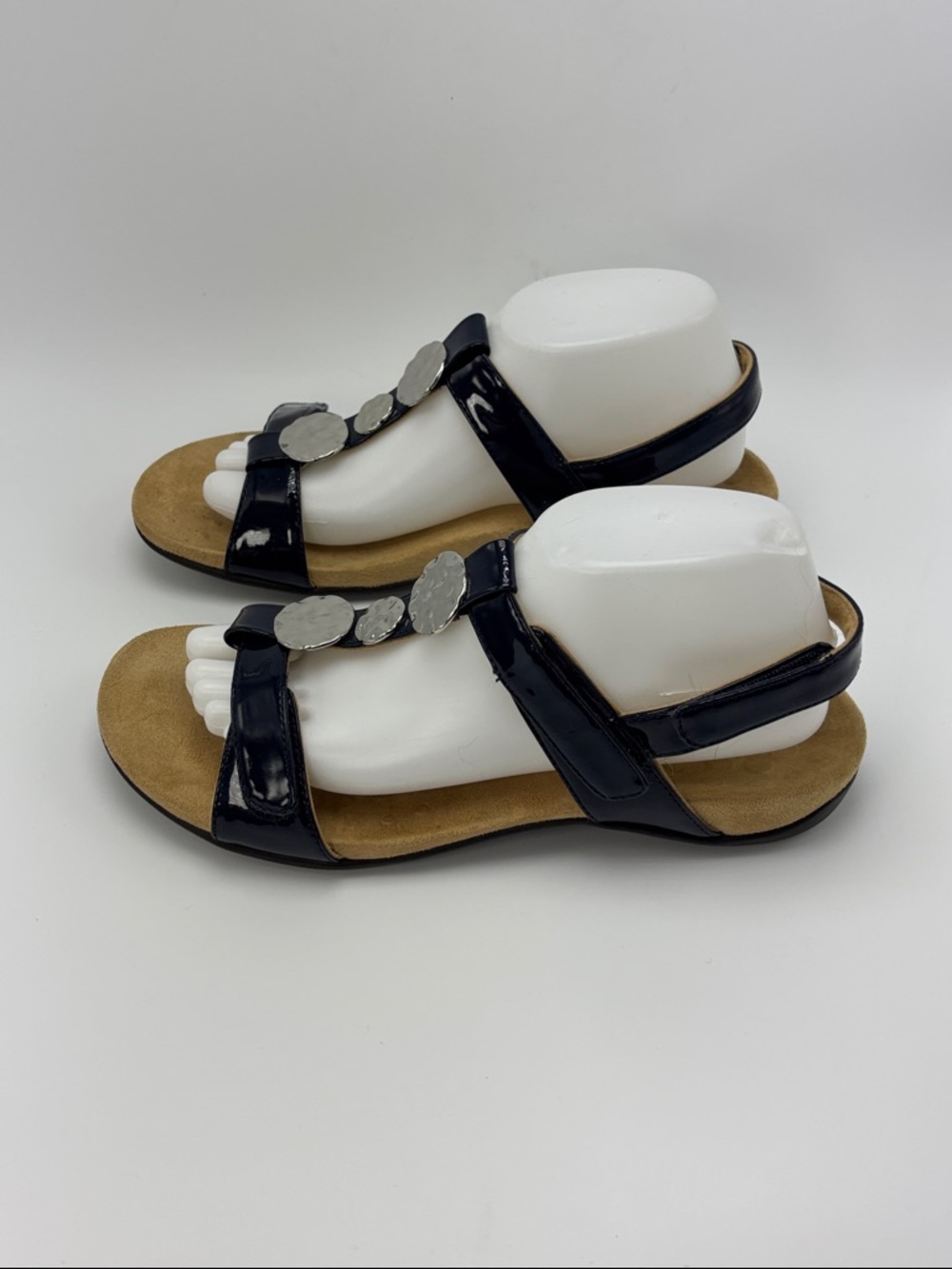 Vionic Farra Navy Sandals - size 9 - Picture 5 of 9